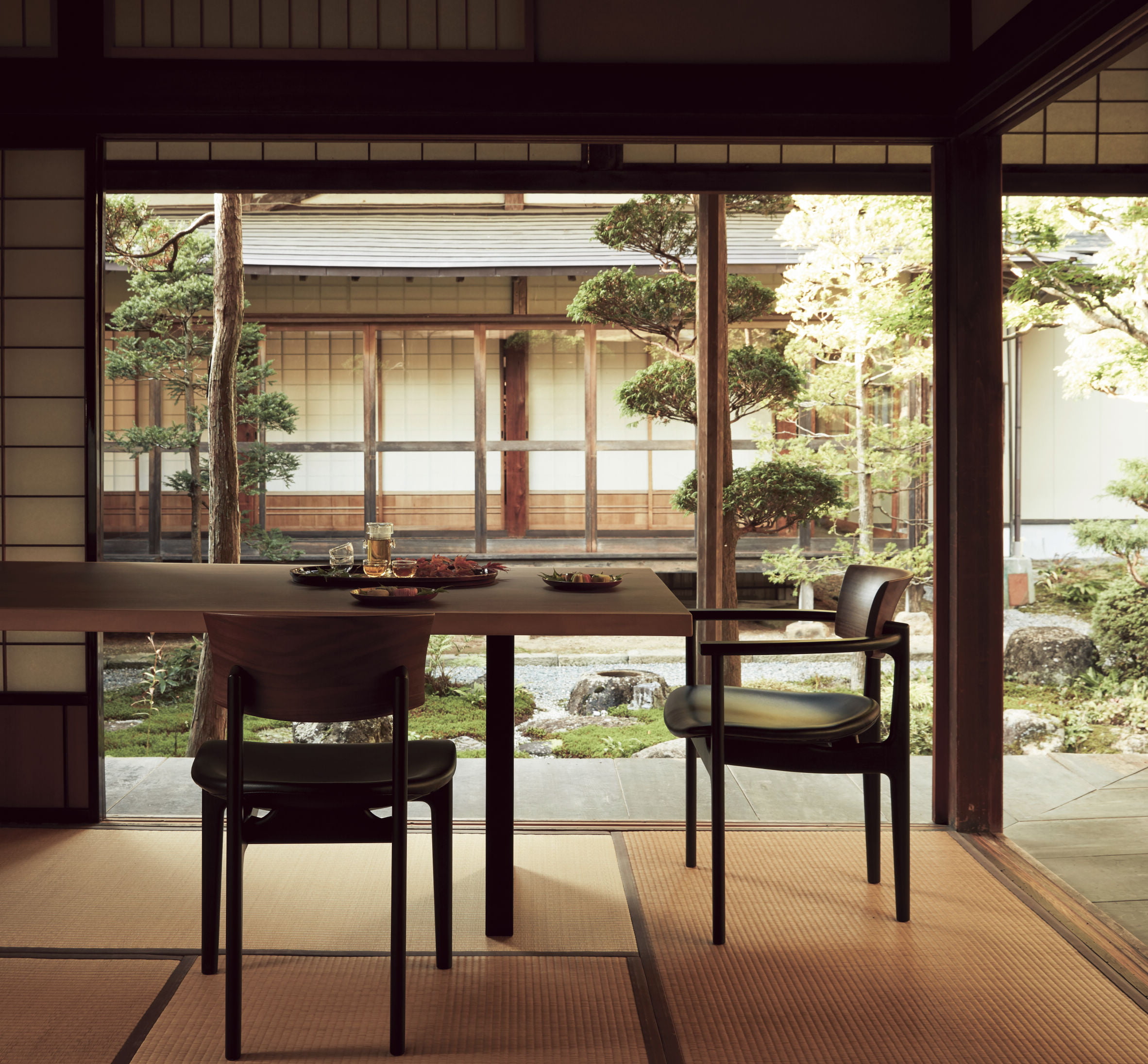 CHIC - 国産無垢家具は飛騨高山発の家具メーカー KASHIWA