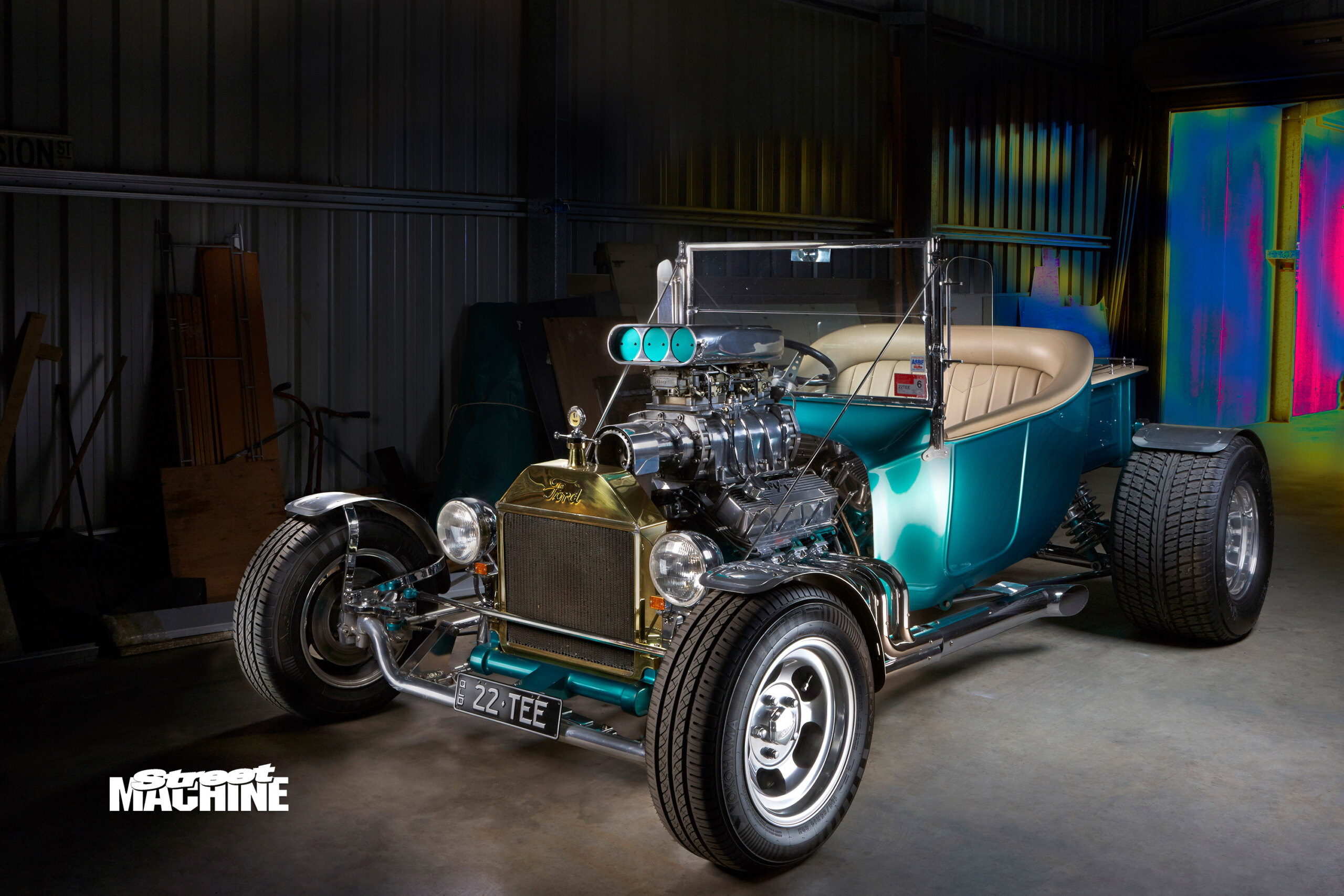 Twin-supercharged, 27-litre V12 Meteor-powered Ford T-bucket