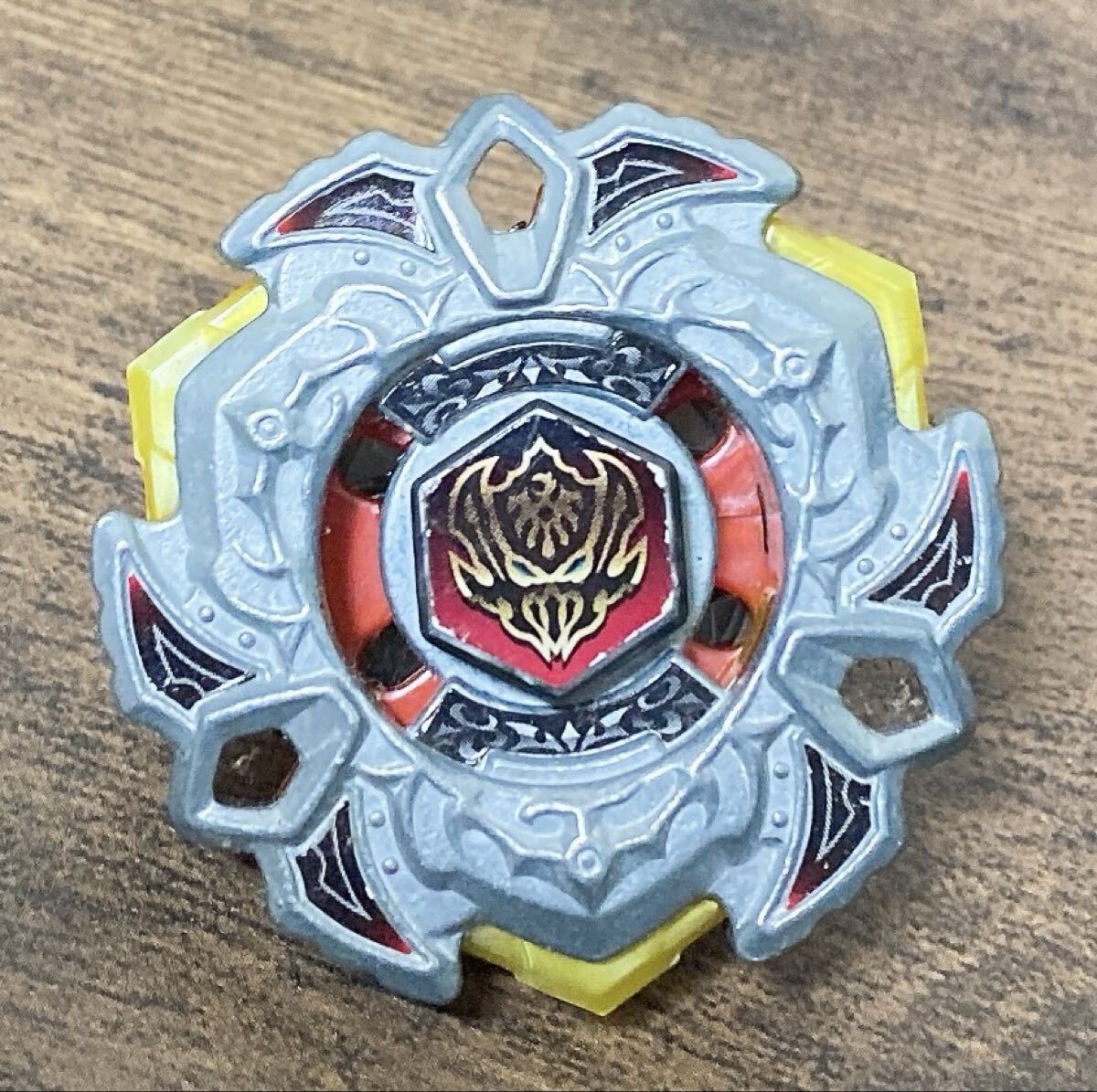 Yahoo!オークション -「ベイブレードヴァリアレス」の落札相場・落札価格