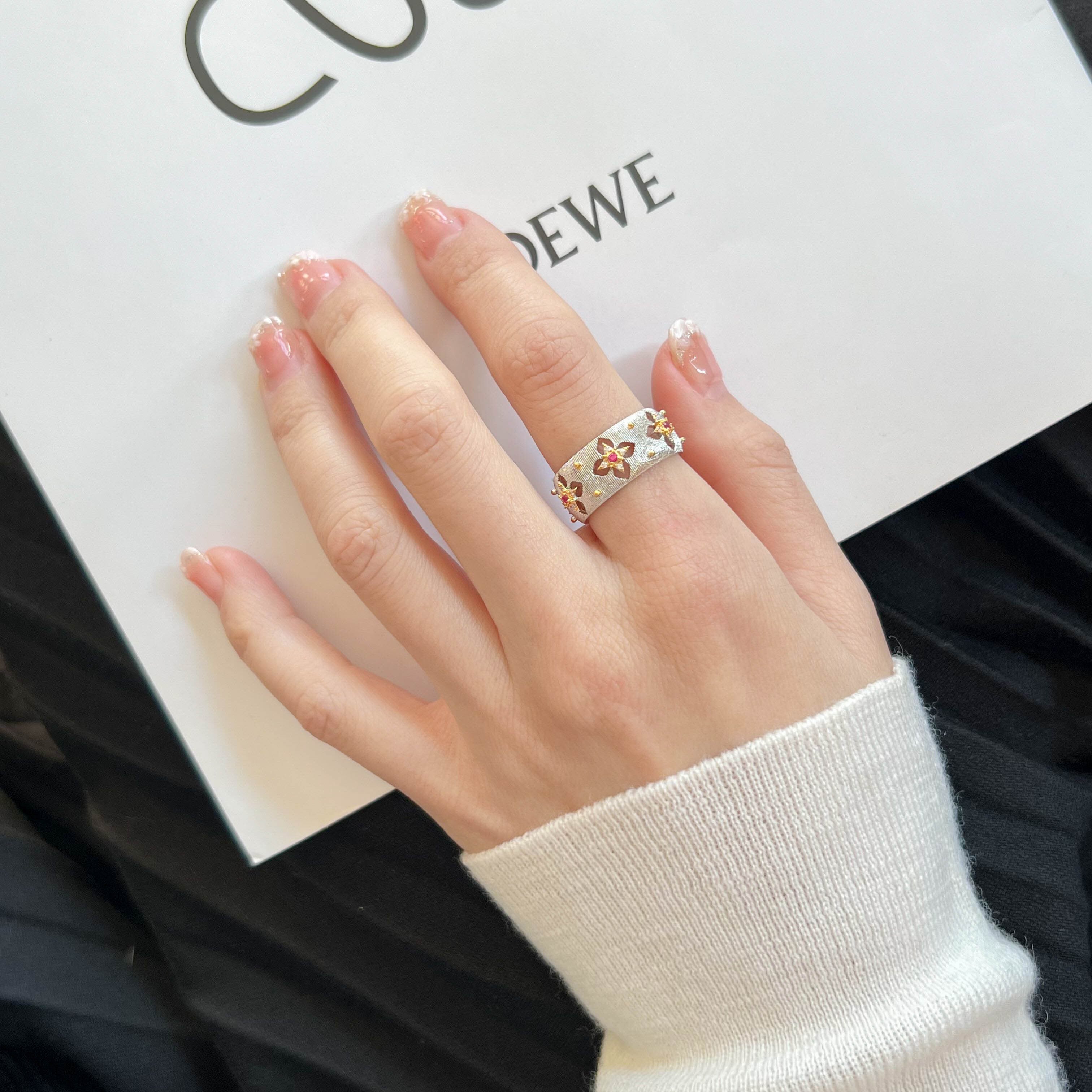 上品なブチェラッティ風 四つ葉のクローバー18Kメッキリング | hoshine