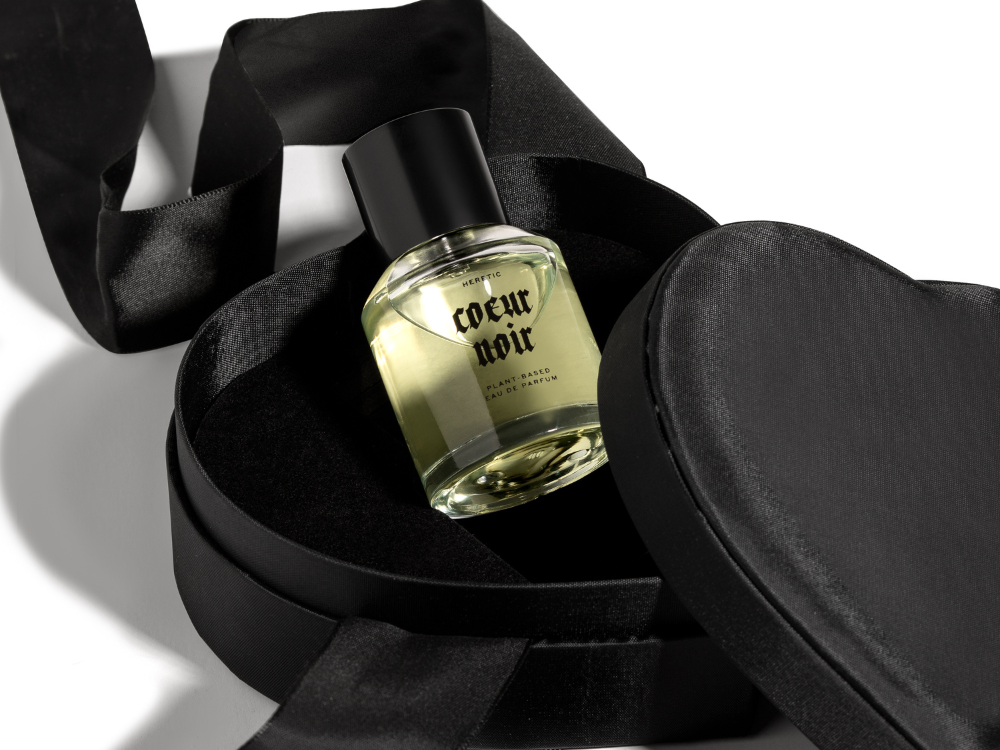 Heretic Parfumより1/17から2種の香りが新登場！映画の吸血鬼から