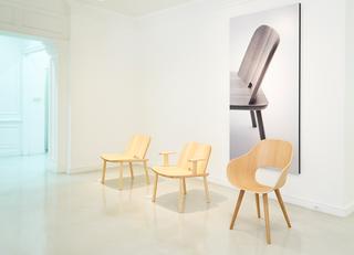 深澤直人が生涯の名作と語る 木の椅子“HIROSHIMA” (1/2) - T JAPAN:The