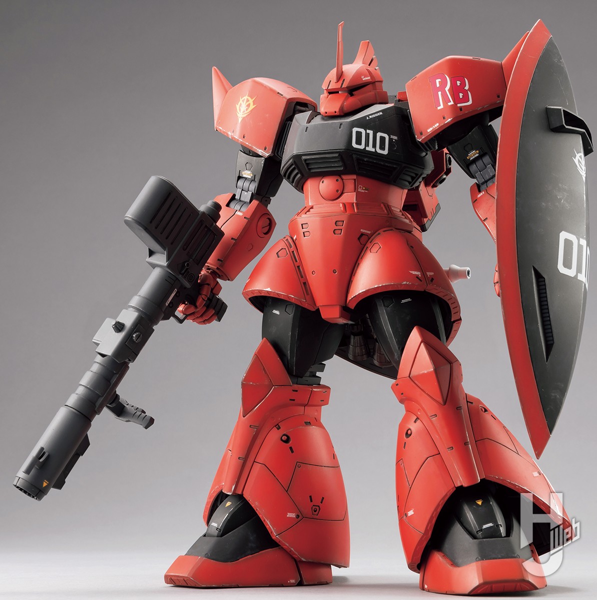 待望のMGジョニー・ライデン専用ゲルググを1/144の箱絵テイストに