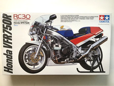 Honda VFR750R Kit - Tamiya 14057 | kingshobby.com