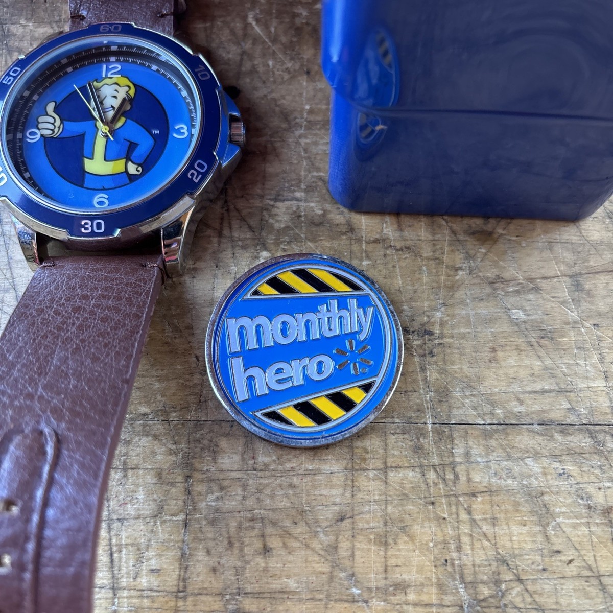 Fallout Wrist Watch Vault Boy 2018 Accutime Watch Corp Bethesda