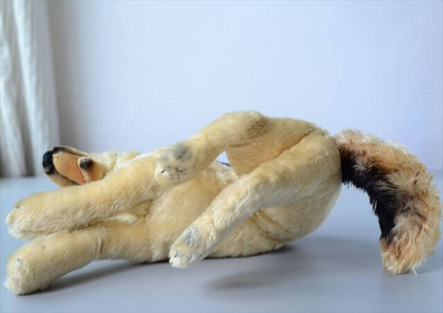 ドイツ製 Steiff くつろぐシェパード シュタイフ ぬいぐるみ