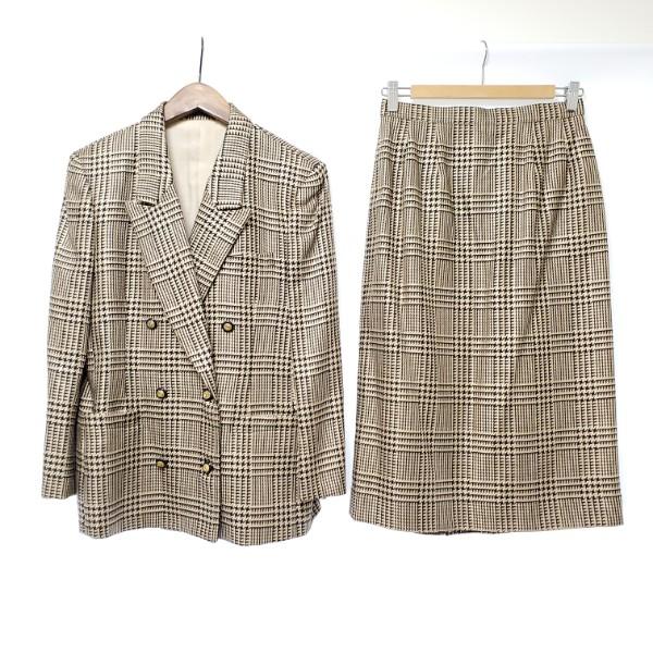 anc バーバリー BURBERRY スカートスーツ ベージュ 黒 セットアップ