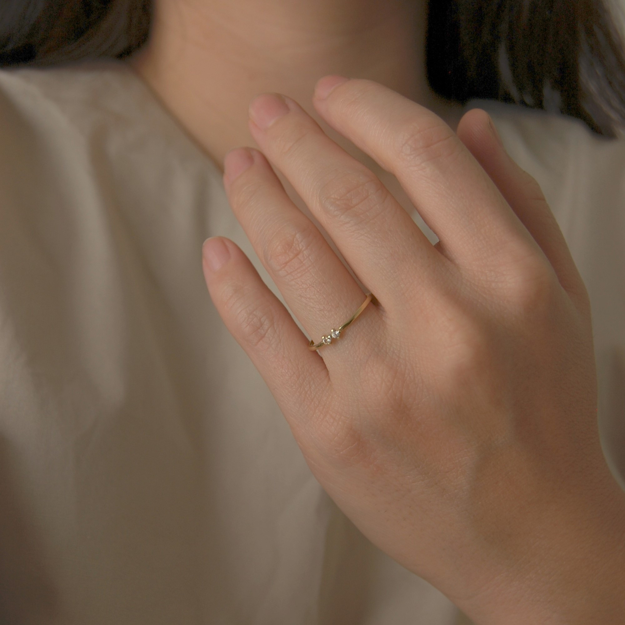 18金 ホワイトサファイア ツイン 2粒 リング - Megumi Nishikawa Jewelry