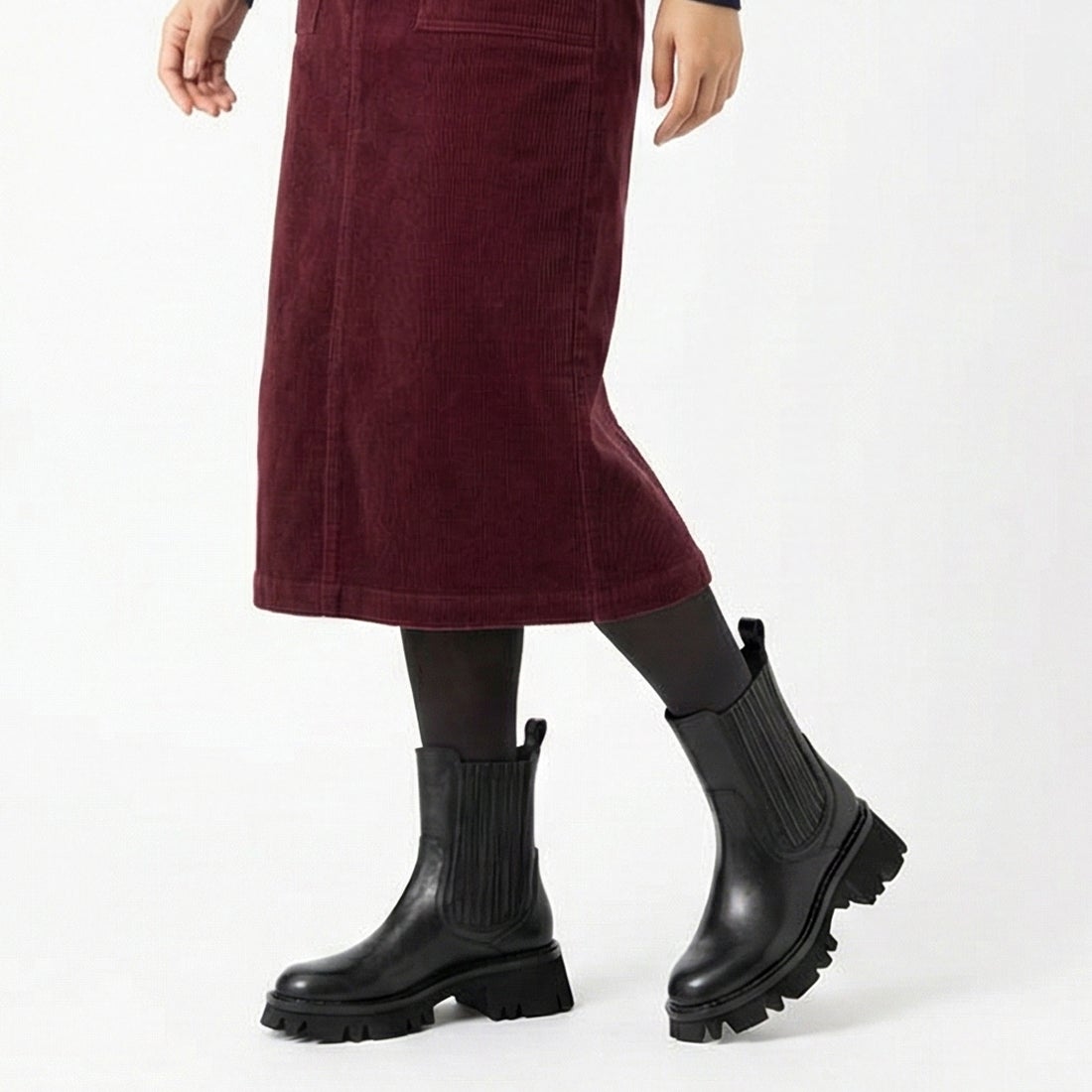 サヤ SAYA 5.5cm本革ラウンドトウ厚底チェルシーブーツ （ブラック