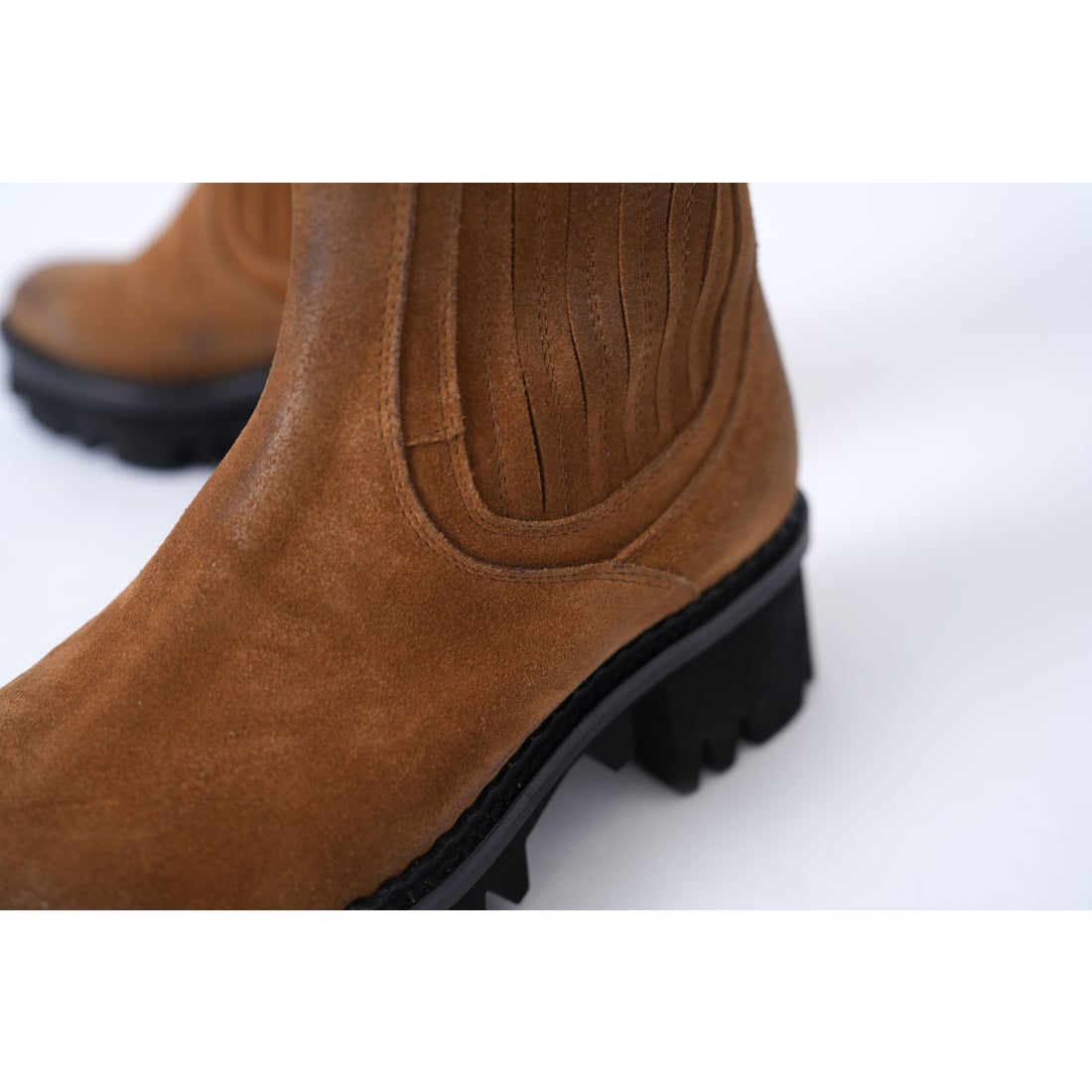 サヤ SAYA 5.5cm本革ラウンドトウ厚底チェルシーブーツ （ブラウン