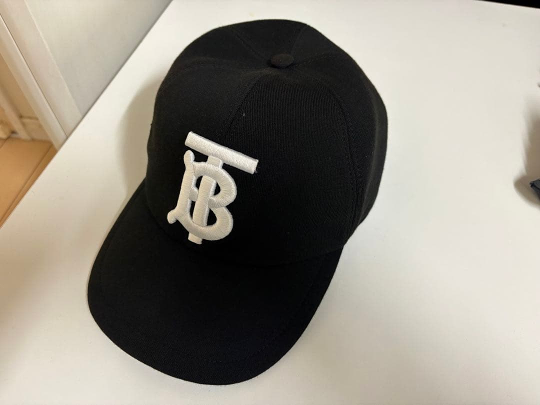 BURBERRY TBキャップ L