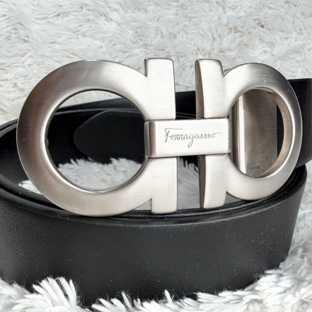 極美品】フェラガモ ベルト ダブルガンチーニ シルバー ブラックの通販