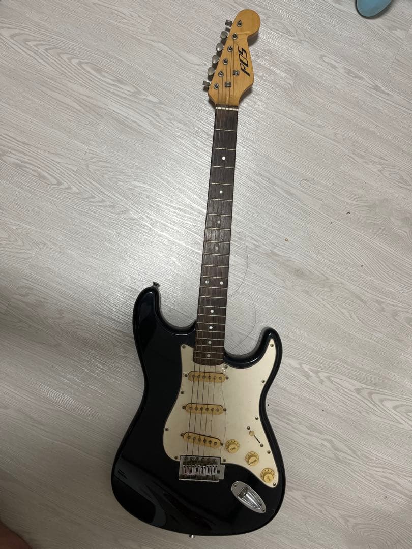 POS ストラトタイプ エレキギター（現状品）