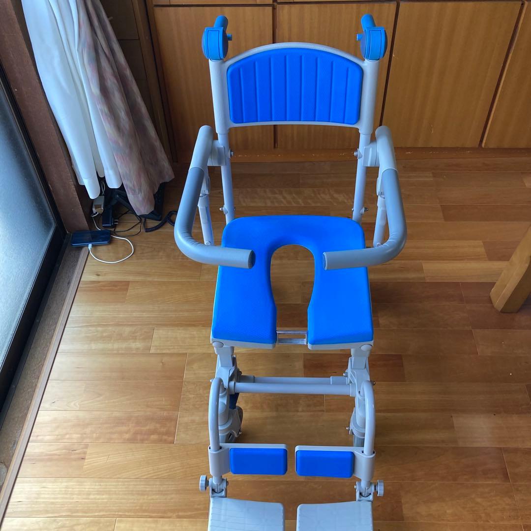 シャワー用車椅子（中古）ウチエシャトレチェアLU SAL