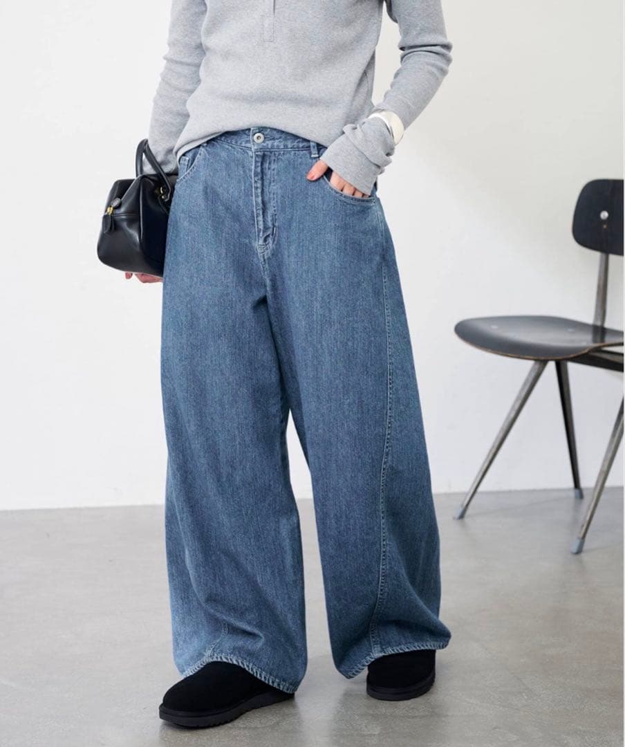 新品25AWフレームワーク　バレルフォルムデニムパンツ