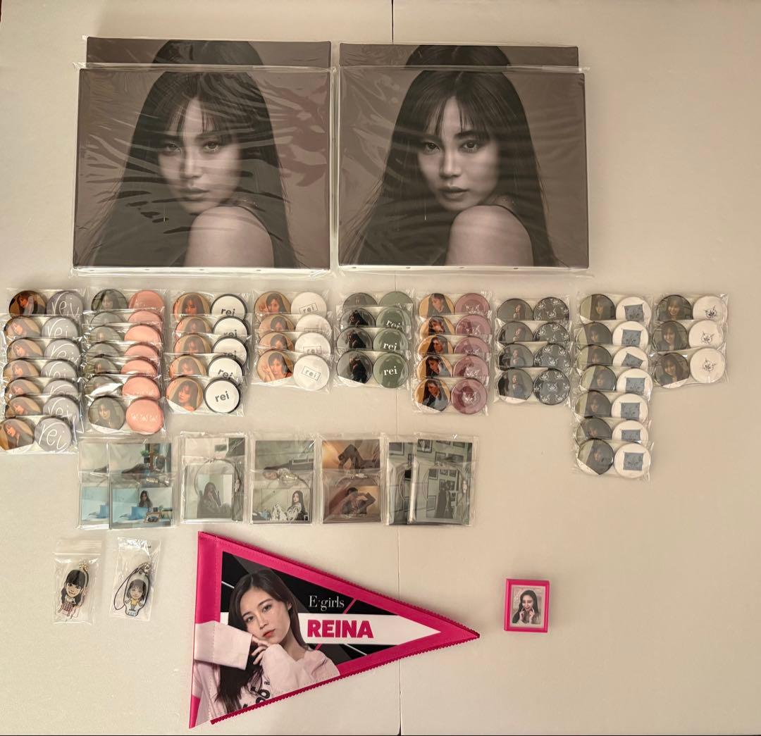 鷲尾伶菜 伶 伶みくじ2023 グッズ キャンバスボード ペナント 缶バッジ