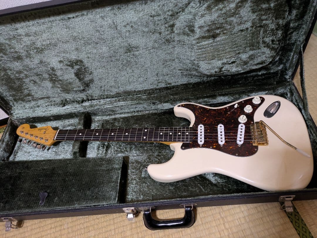 ギター fender japan st62 mod