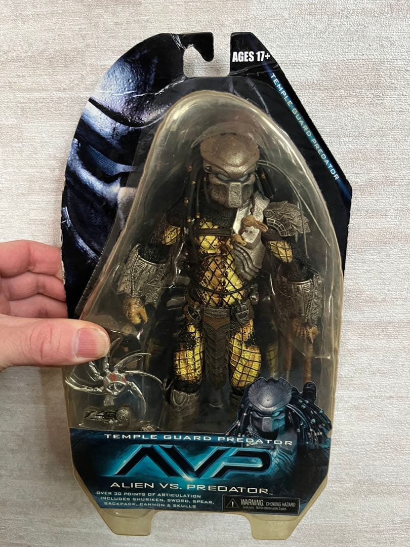 d*3様 NECA テンプルガードプレデター TEMPLE GUARD PRED