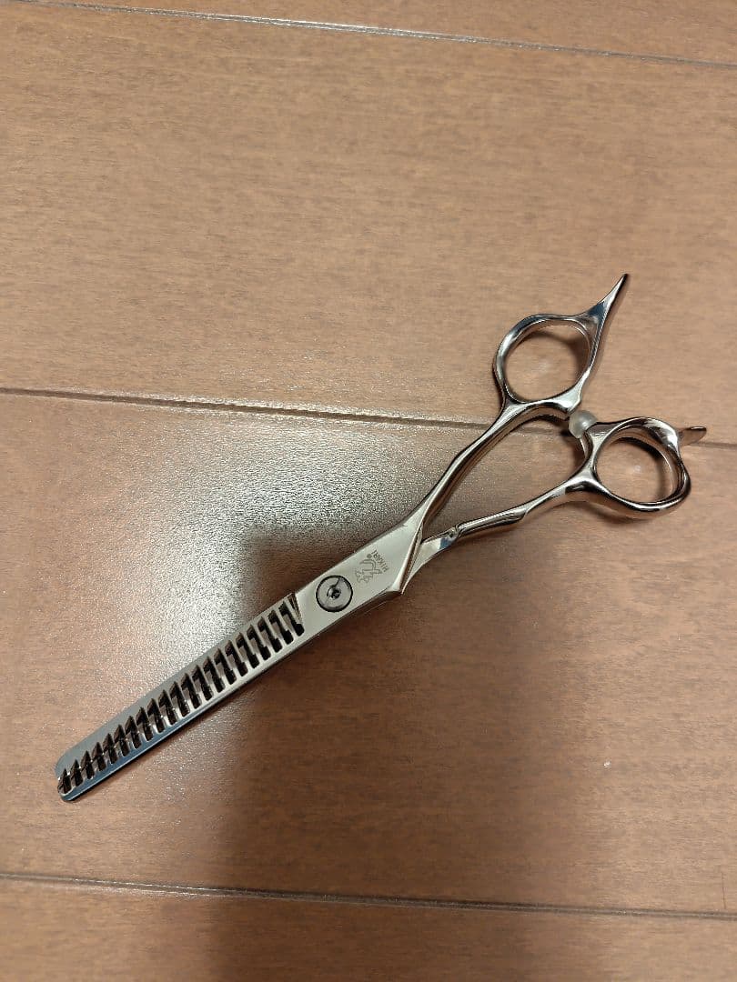 ヒカリシザー　ニーナコスモス716　セニング　光シザー