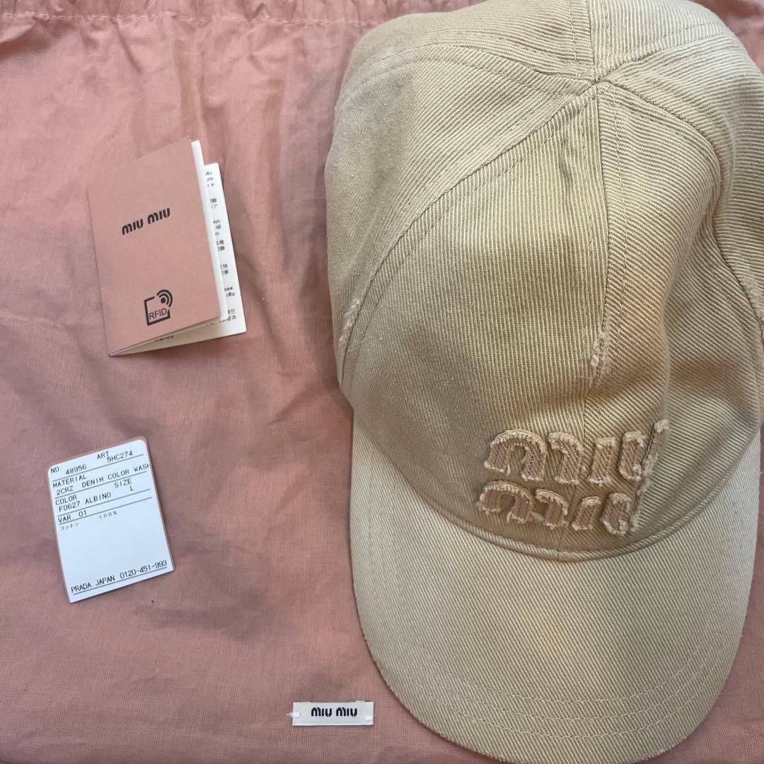 miumiu キャップ