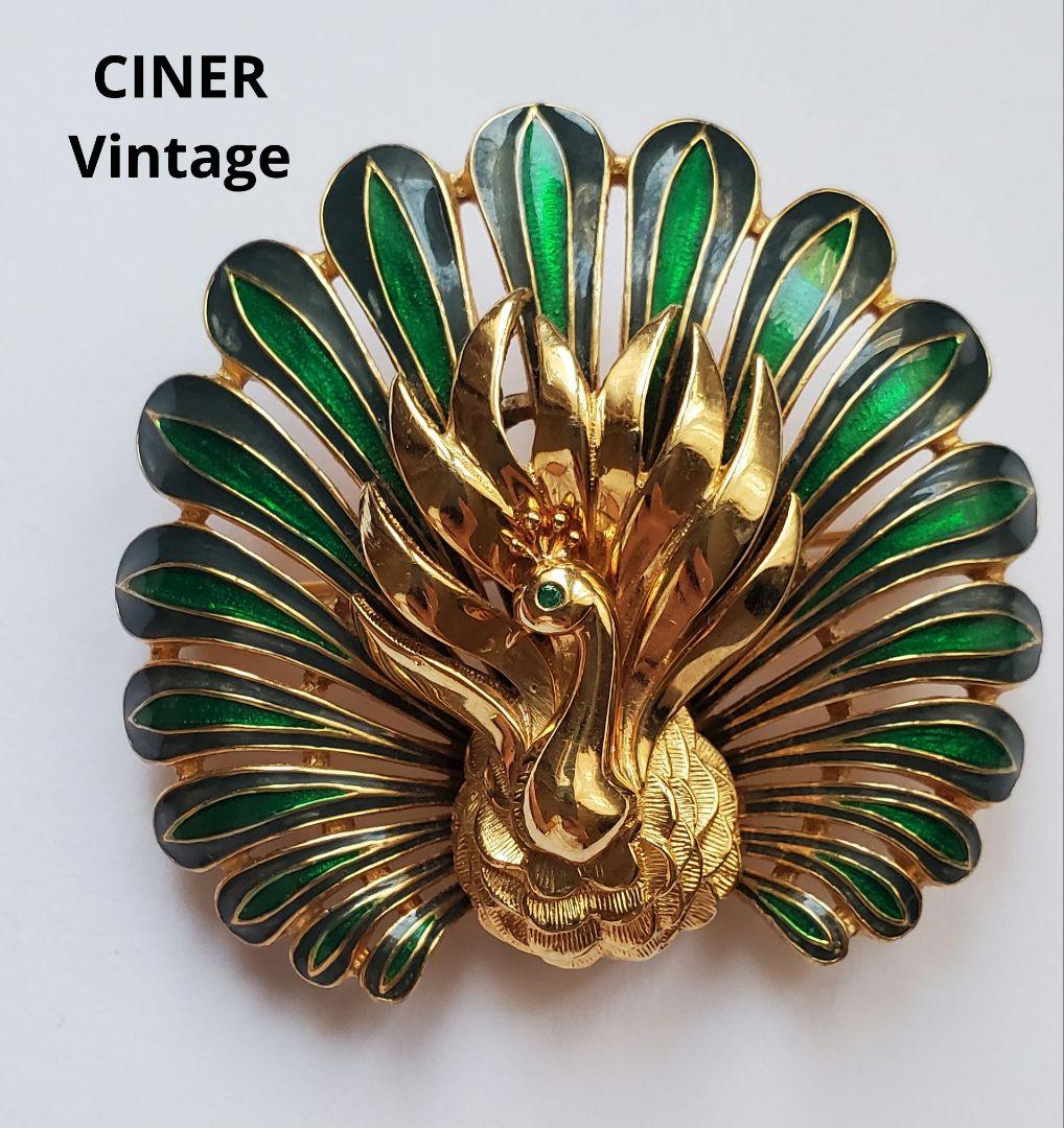 CINER　サイナー　ヴィンテージ　ピーコック　ビジュー　ブローチ　ジュエリー