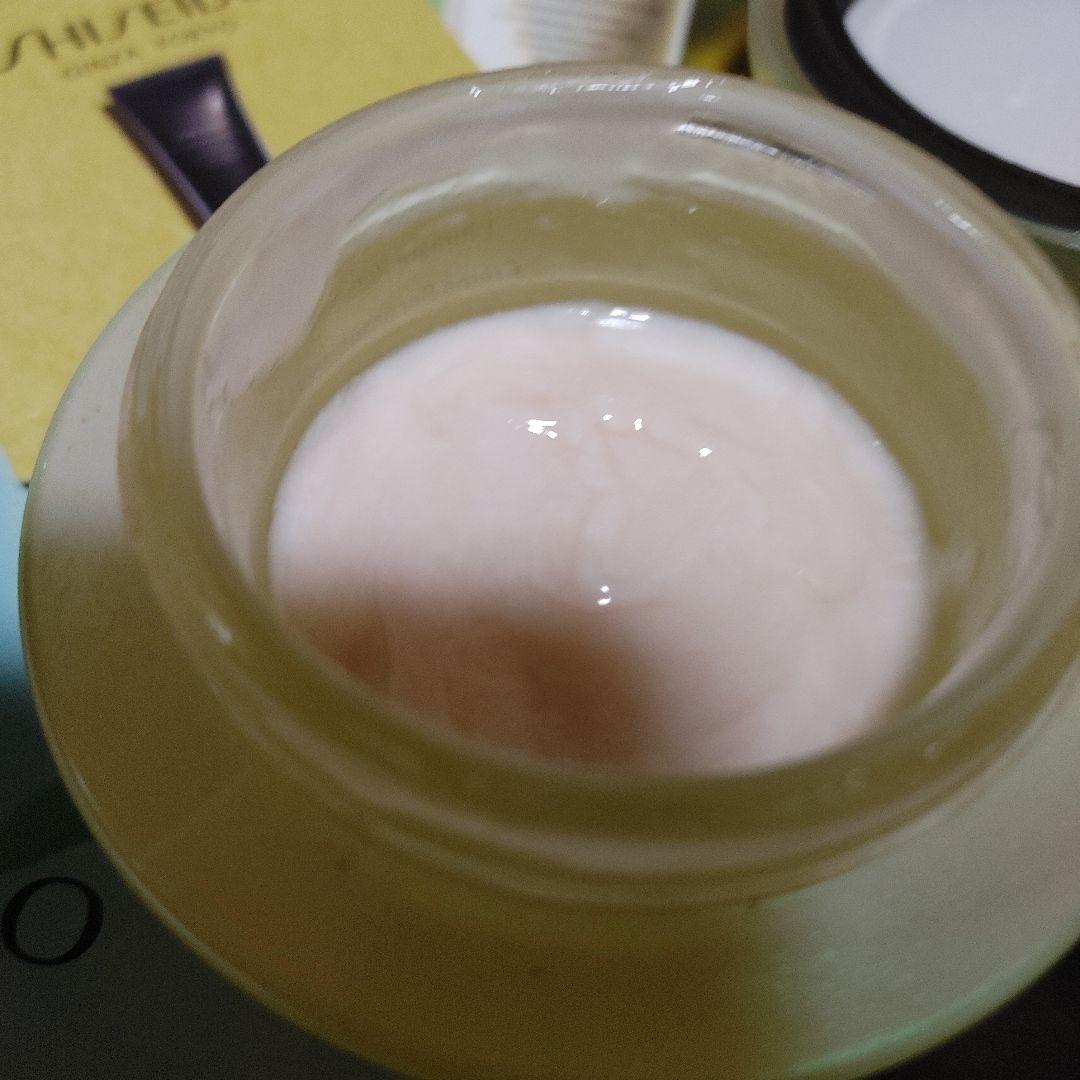 フューチャーソリューション　美白クリーム