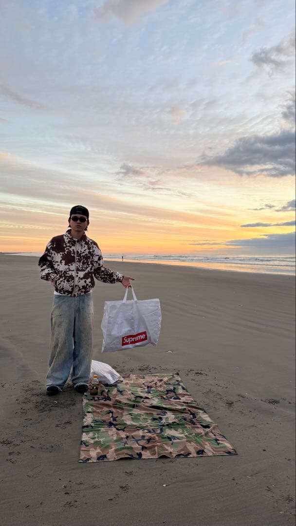 低*圧様 カウ柄ジッパー付きクロップドジャケット