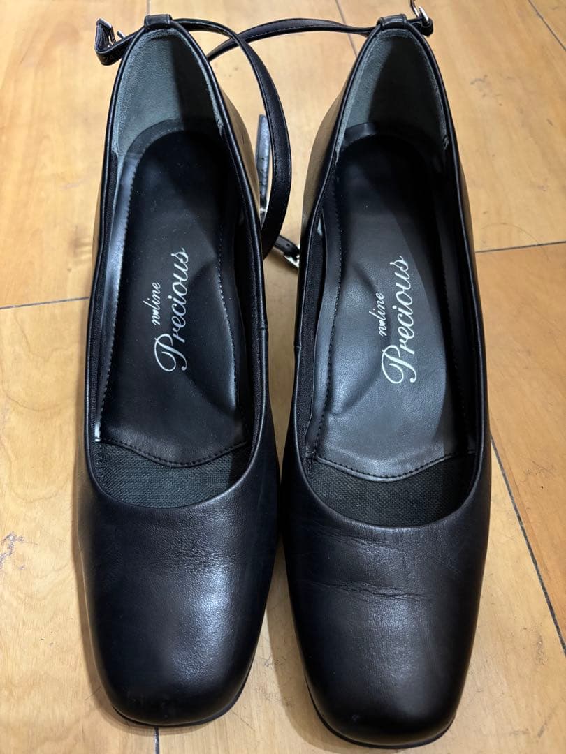 Precious ストラップ付き黒ハイヒール 24cm