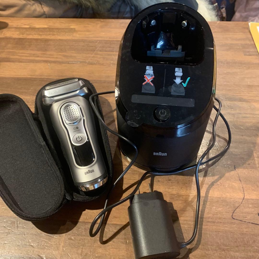 BRAUN 電気シェーバー　シリーズ9 ヒゲ剃り　2021