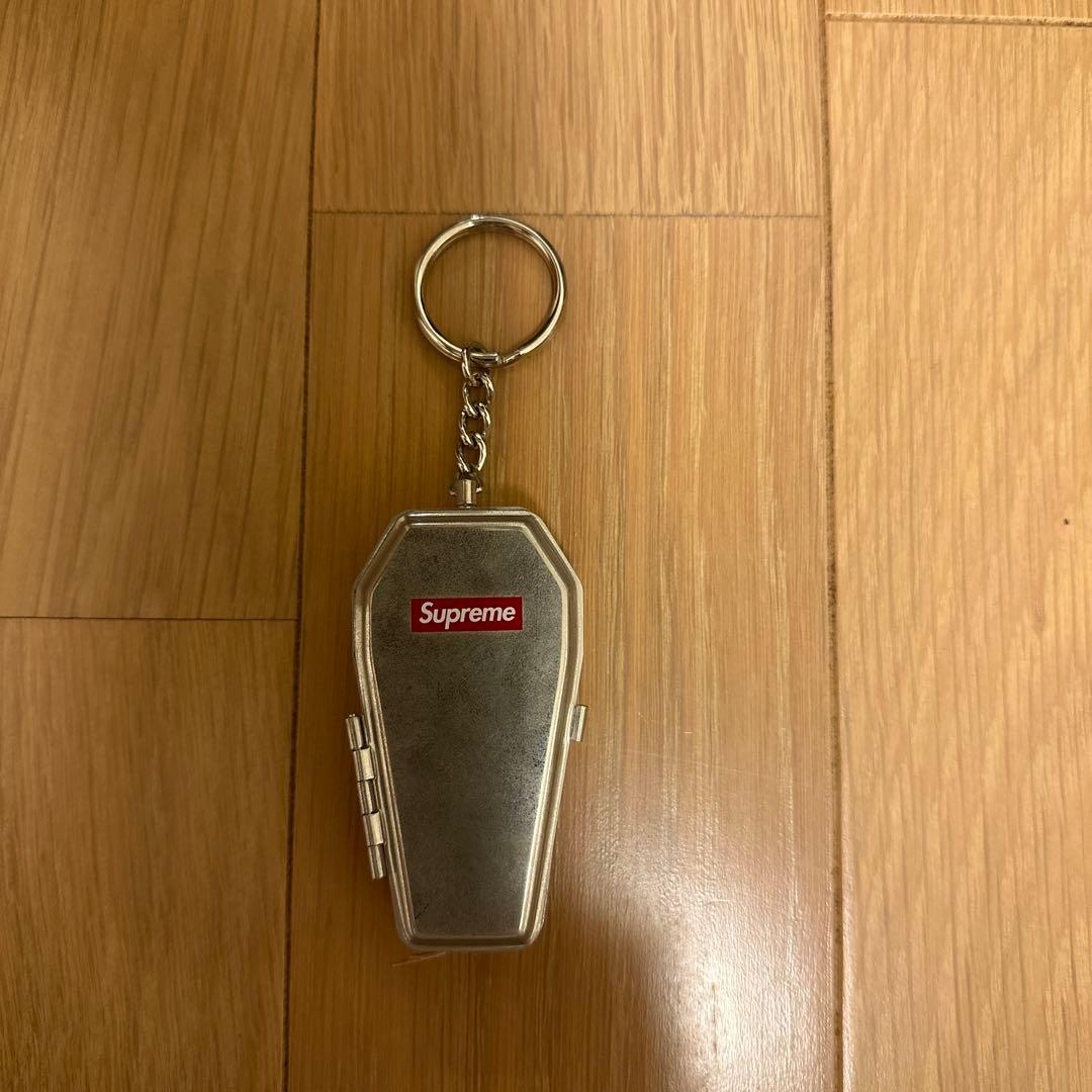 Supreme 棺桶型　携帯灰皿 シルバー