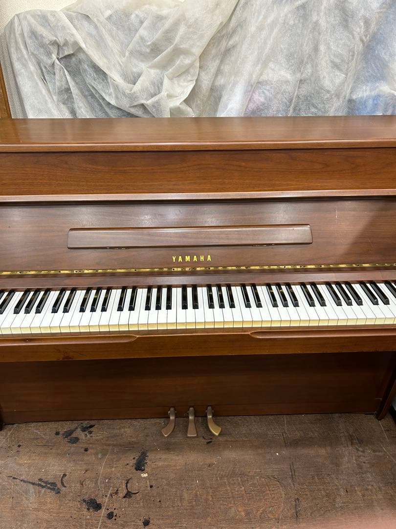 超価格、ヤマハM1、木目調半艶仕様、人気のコンパクトタイプ、お買い得1台限り！