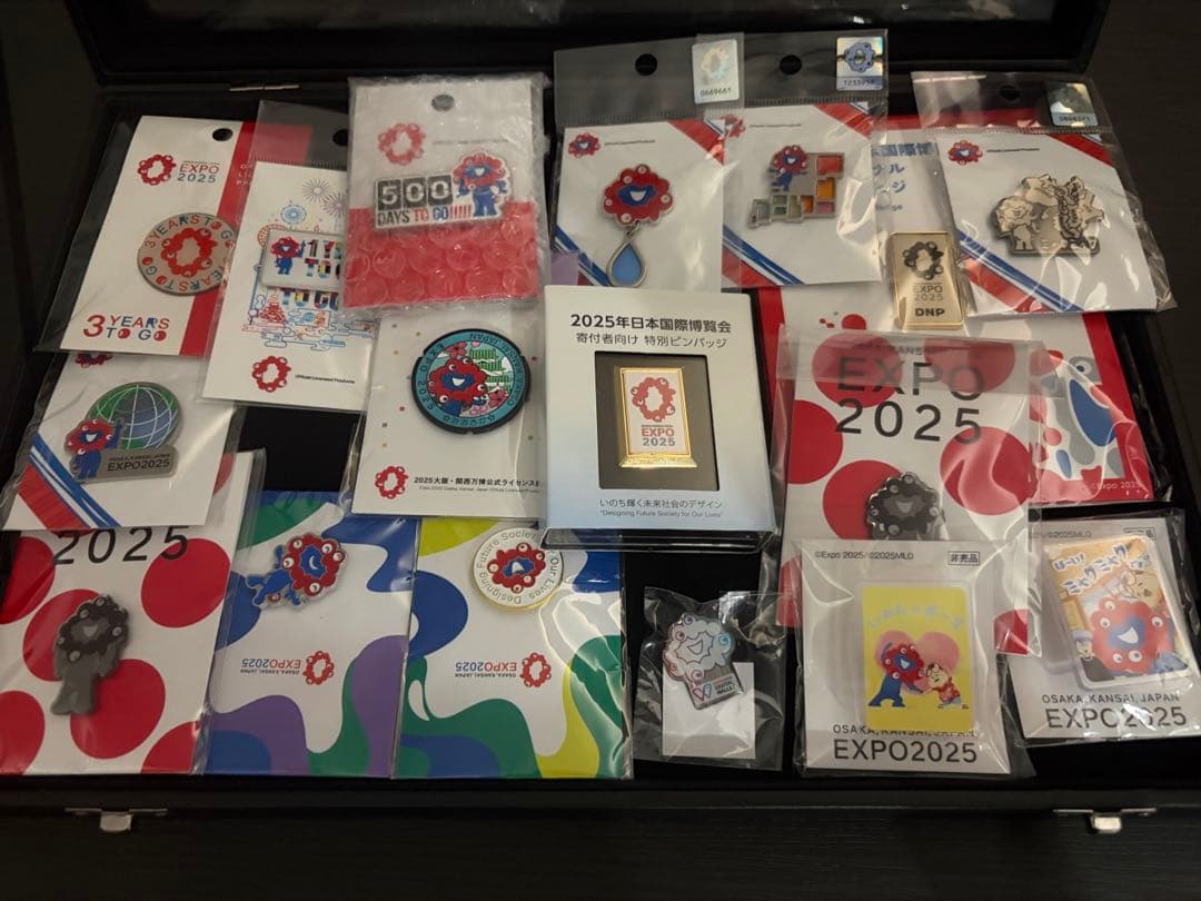 最終値下 EXPO 万博 ミャクミャク ピンバッジ16個セット レア物 2025大阪・関西万博】「EXPO2025 ミャクミャク ピンズ6Pセット」新発売