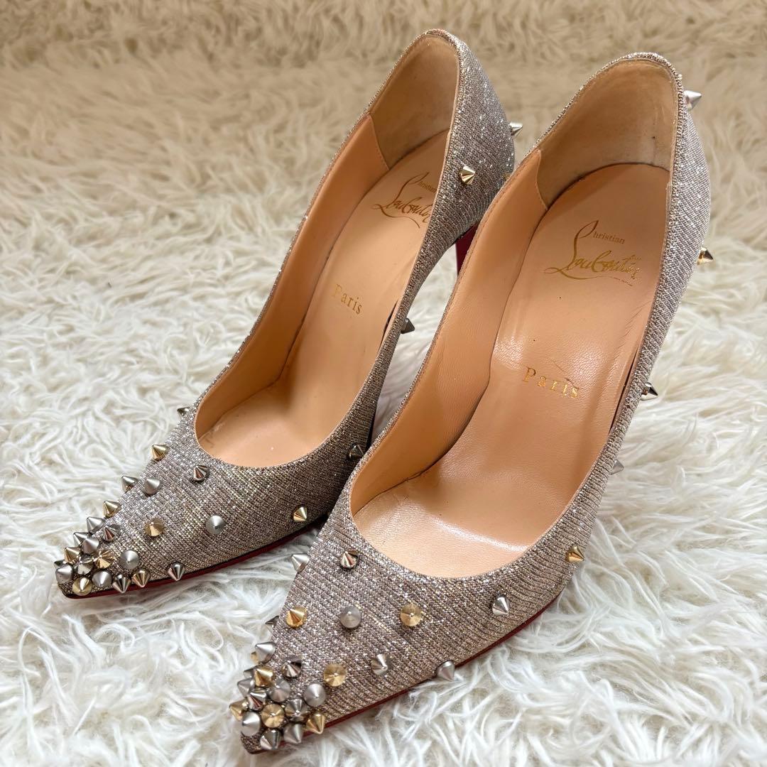 ✨クリスチャンルブタン　シルバーグリッター　スタッズ　パンプス　ハイヒール　23 三吉彩花が共鳴。新時代のエレガンスを纏うクリスチャン ルブタンの最