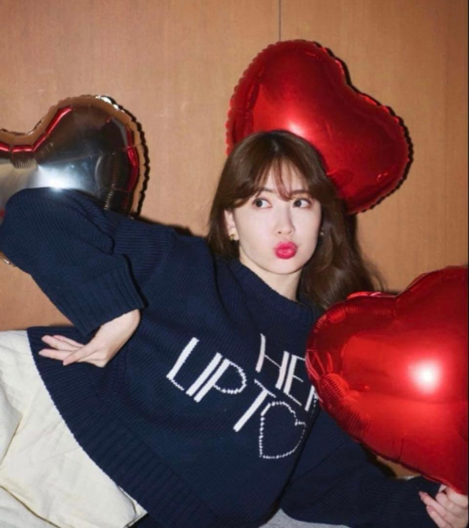 Herlipto セーター