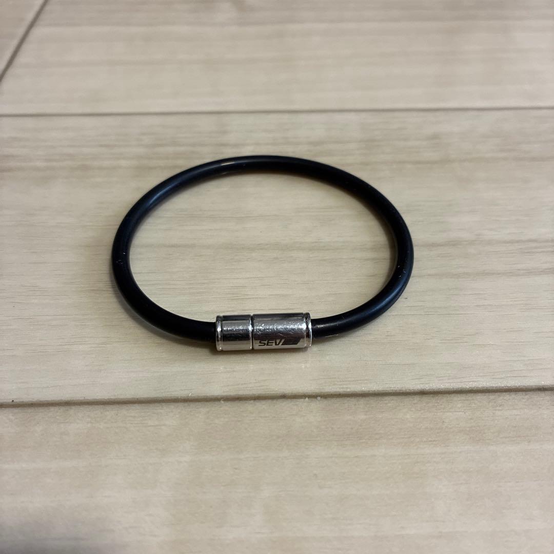 SEV Looper(ルーパー) ブレスレット 19サイズ 黒