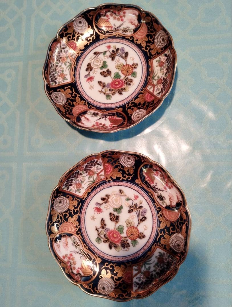 花柄の八角形皿 2枚セット 唐津焼です 定価一枚一万円で購入しました