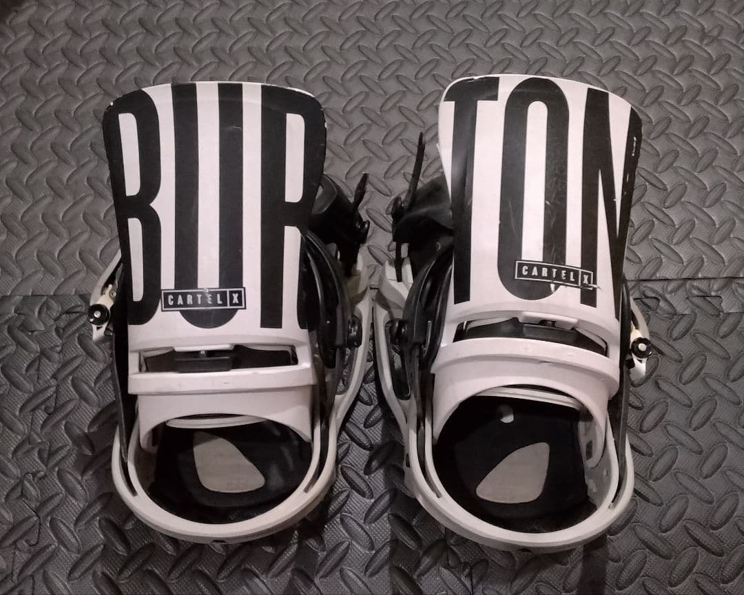 BURTON CARTEL X EST Mサイズ EST