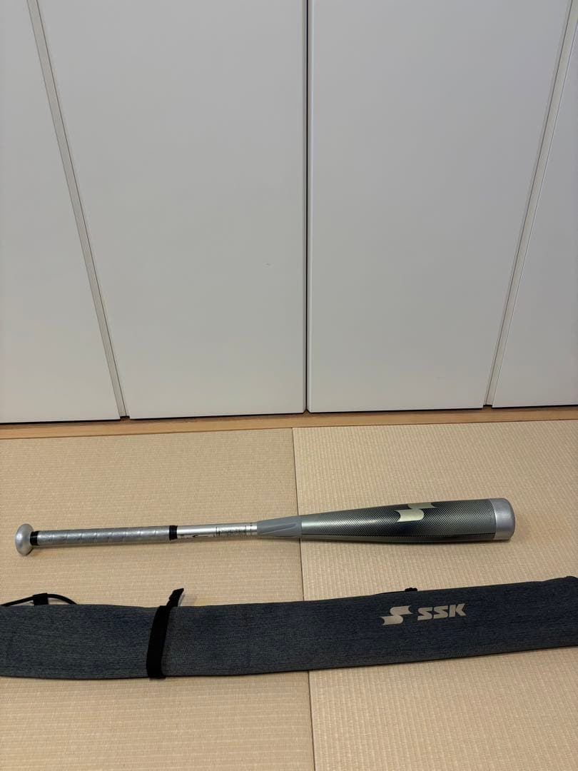 美品MM23 軟式バット シルバー83センチ