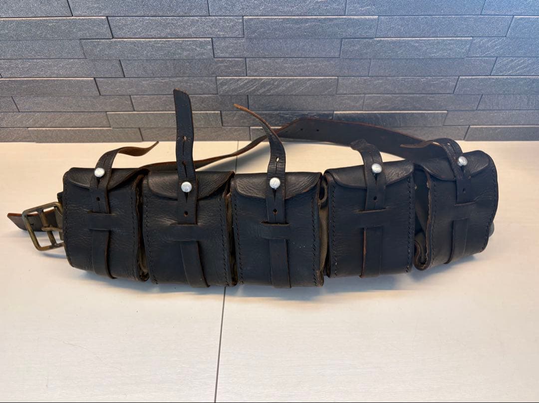 ヴィンテージ スウェーデン軍 5連 バンダリア カオスポーチ