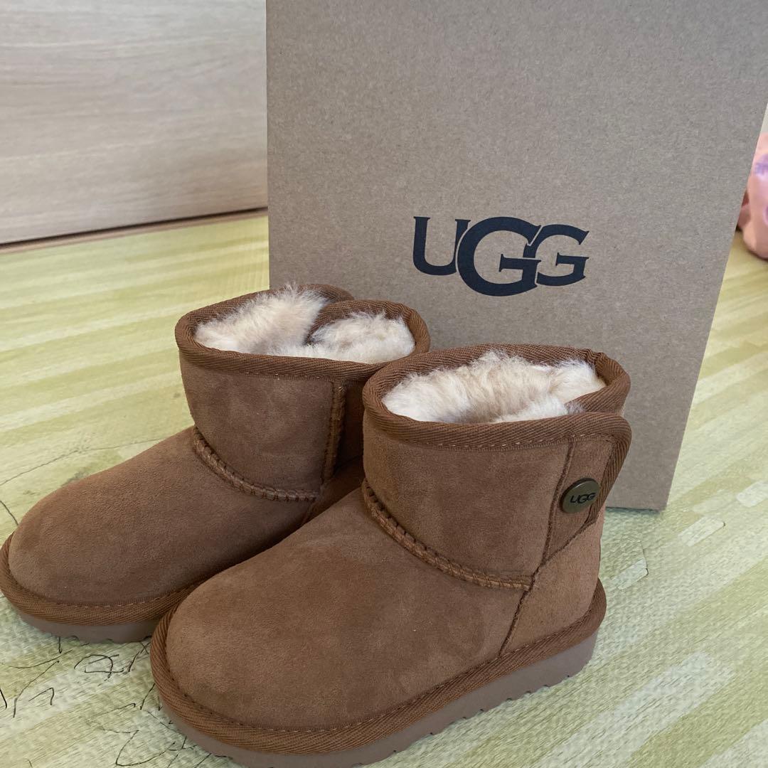新品 未使用 UGG ブラウン ショートブーツ