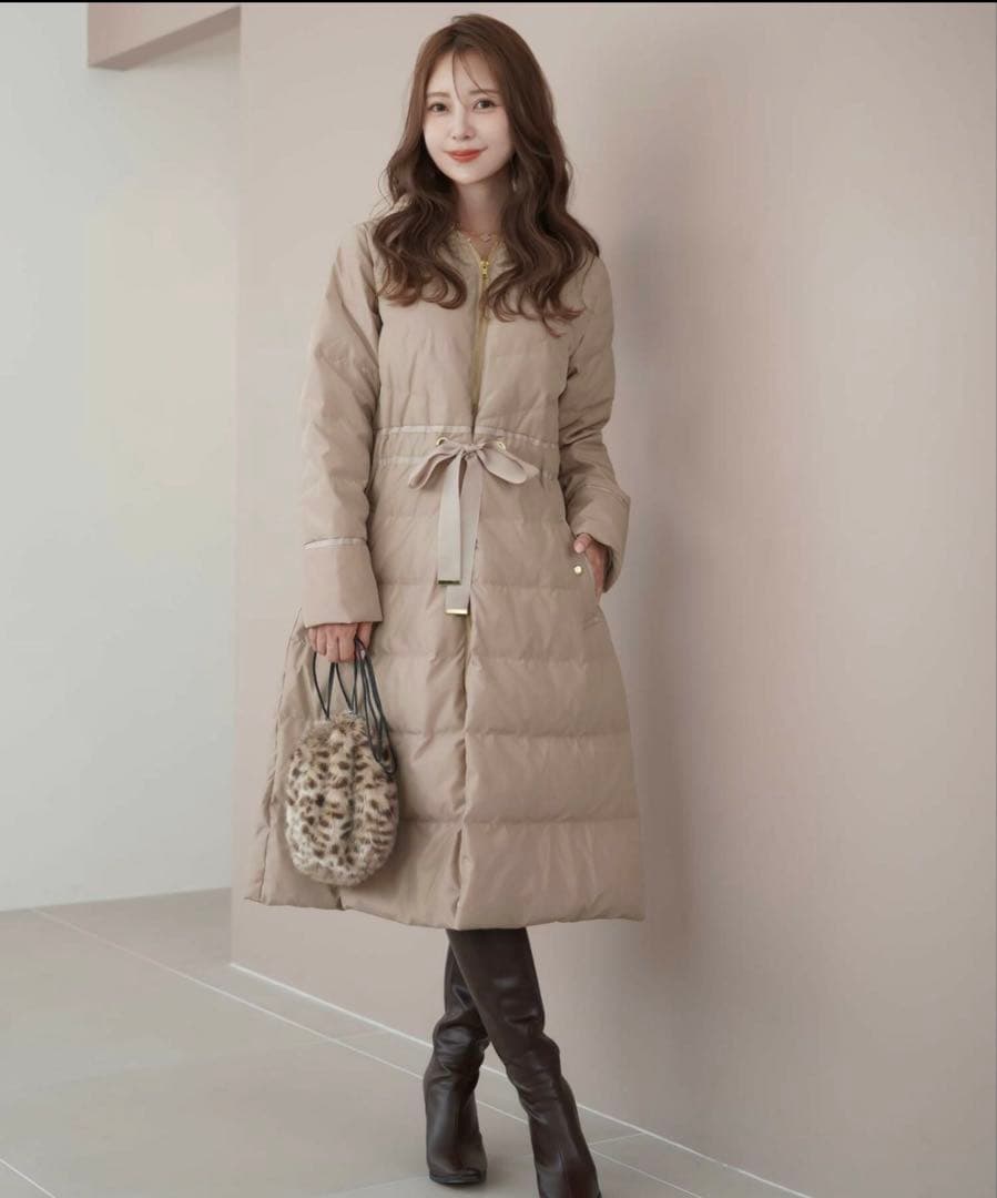 【新品】フード付きロングダウンコート le reve vaniller