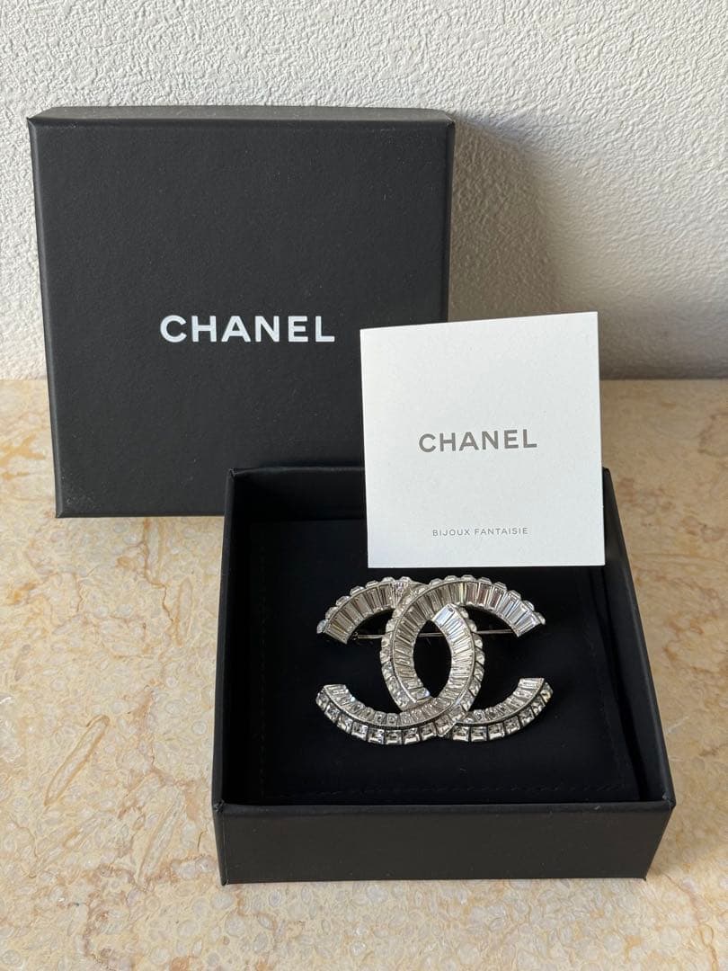 CHANEL CCロゴブローチ　正規品