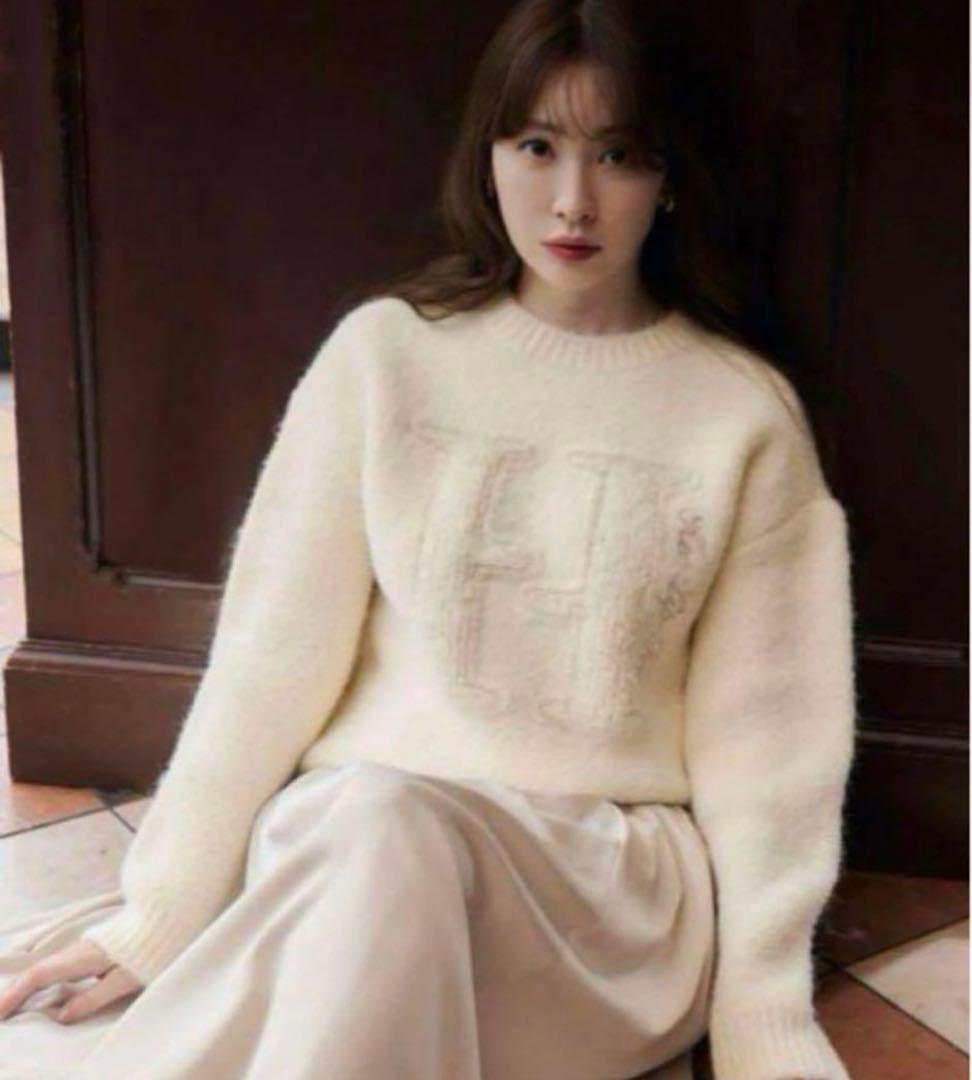 トップス herlipto H Boa Logo Knit Pullover