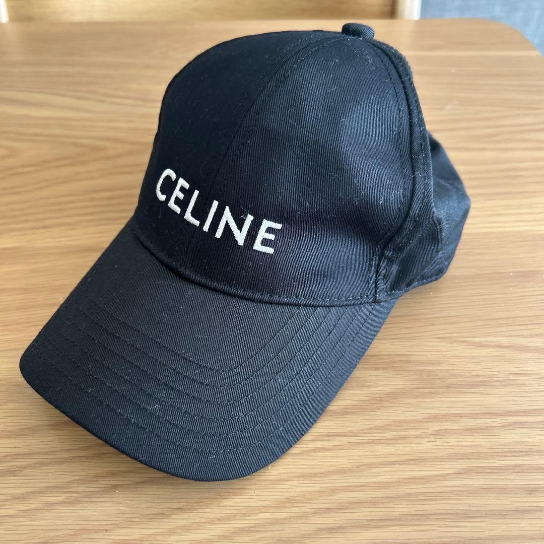 CELINE ロゴ入りキャップ
