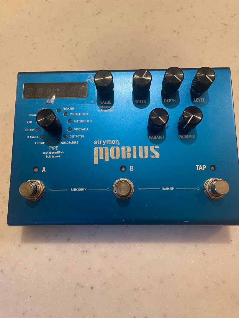 ギター strymon mobius