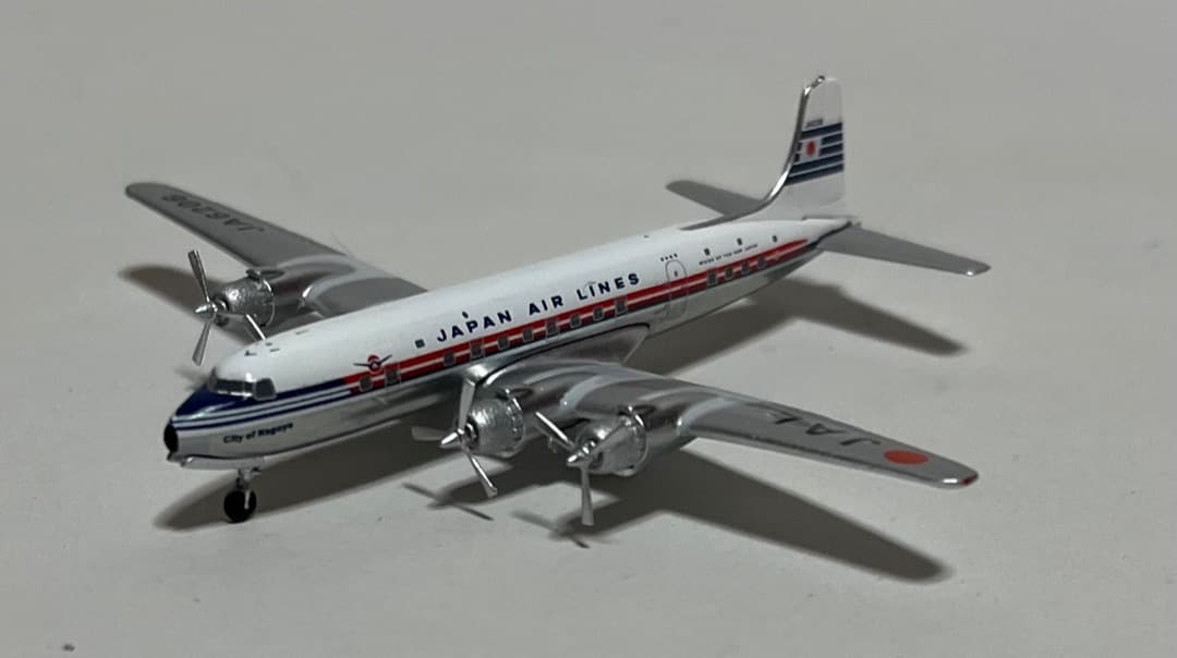 航空機・ヘリコプター JAL DC-6 JA6206 機体記号 : JA6206 (JAL) 航空機体ガイド | FlyTeam(フライチーム)