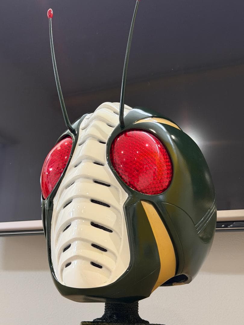 仮面ライダーZO　1/1　マスク　レプリカ　鑑賞用　FRP製