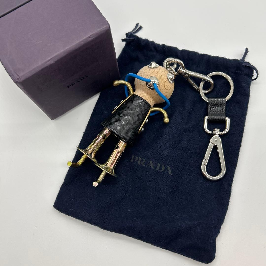 未使用品 PRADA プラダ ロボット ウッド サフィアーノ キーホルダー