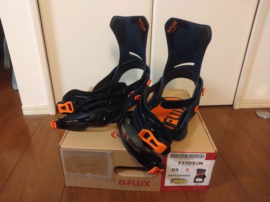 【最終値下げ】FLUX バインディング　DS 22-23 Sサイズ