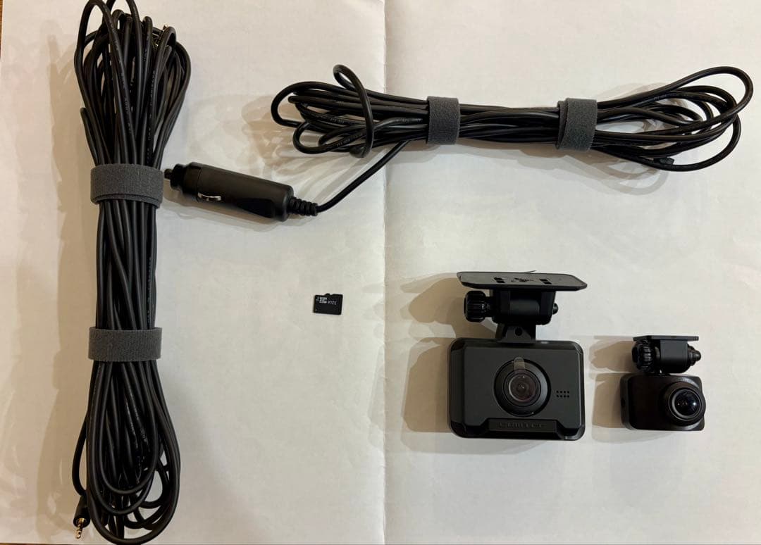 コムテック・ZDR-043・カメラセット SDカード32G付（箱無し、説明書付）